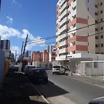 Apart Verdemar Deluxe Pajuçara com 2 quartos e Prox a Feirinha