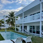 Casa Blanca Hibiscus Angra de Ipioca Maceió