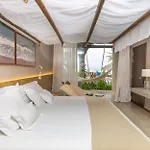 Flor De Lis Exclusive Hotel