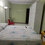 Quarto Domiciliar Em Antares Maceio