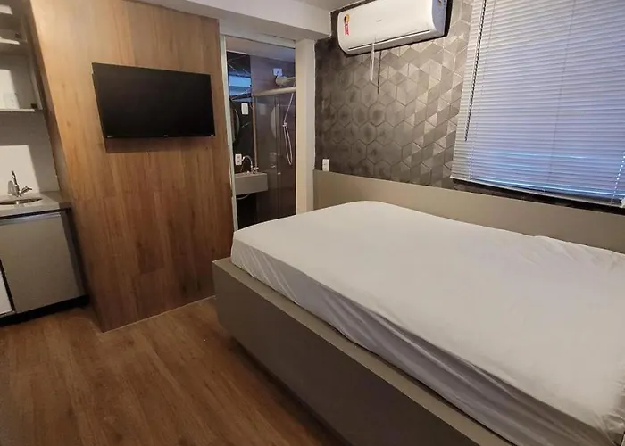 Suite Moderna Pajucara