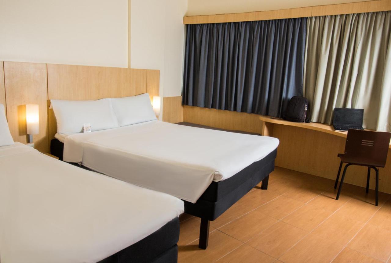 Ibis Pajucara Hotel 3*