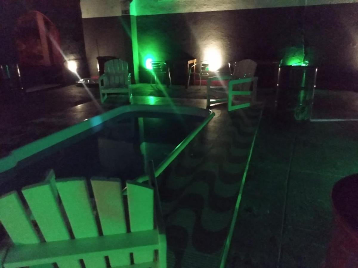 Albergue Haman & Sauna Masculina A 150 Mts Do Mar Da Pajucara