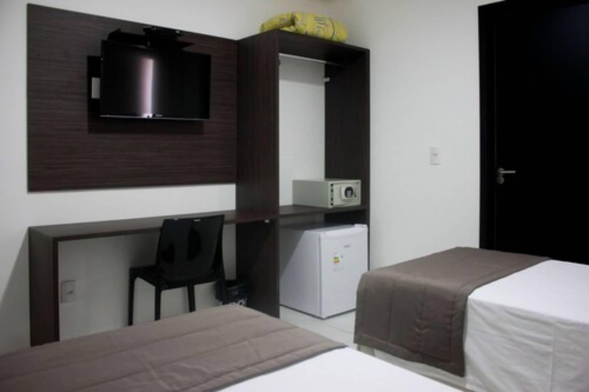 Hotel Tropico 3*