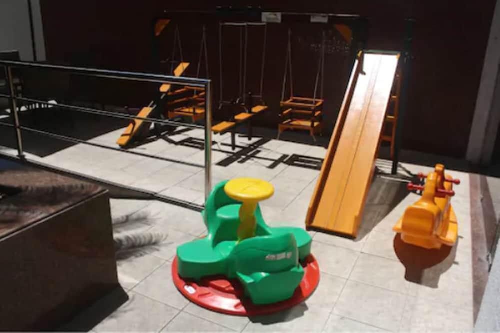 Hotel Pajucara 4*