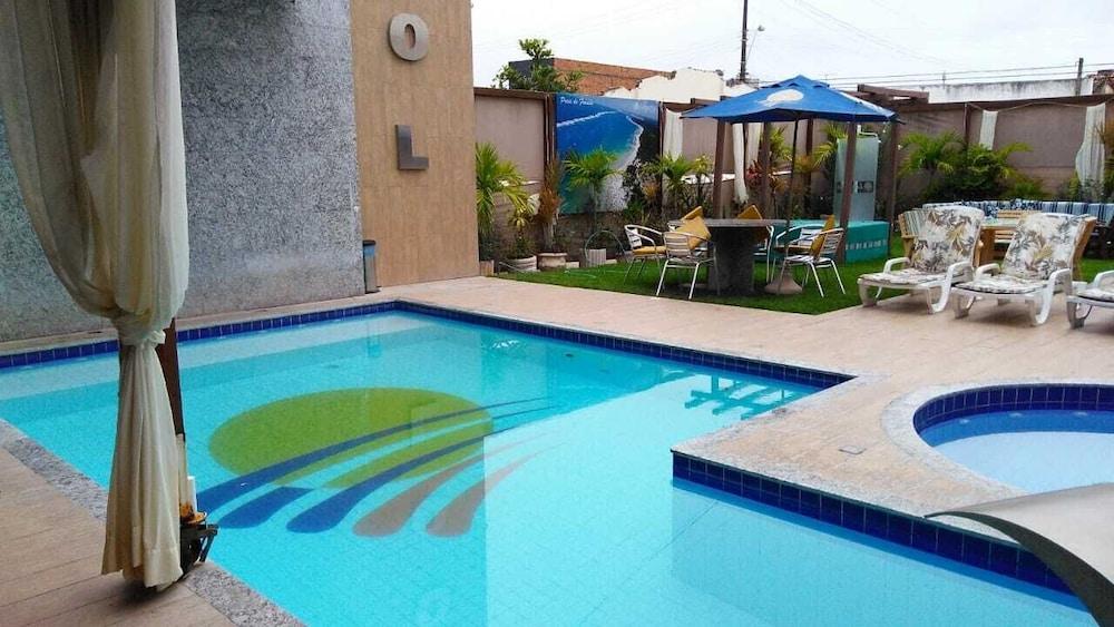 Laguna Hotel 3*