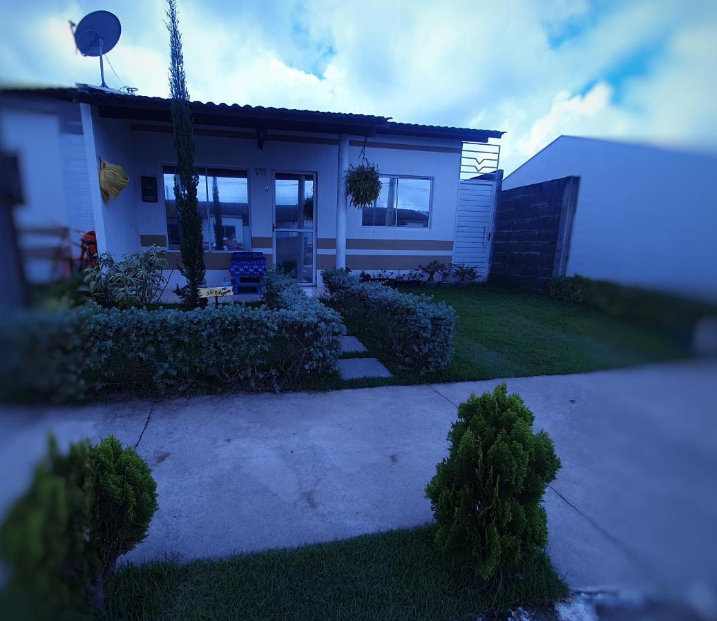 Bedroom Airport *