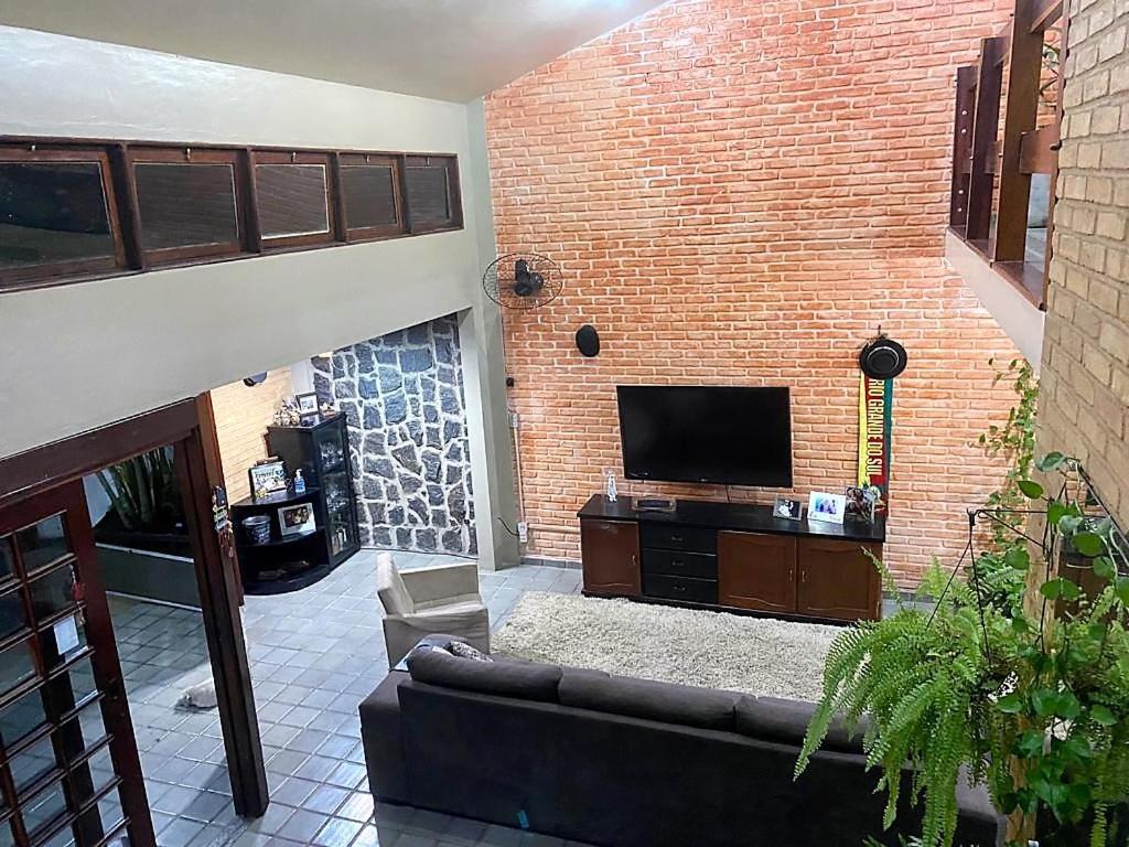 Querencia Homestay *
