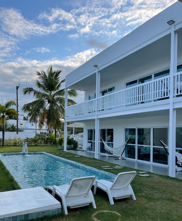 Casa Blanca Hibiscus Angra De Ipioca *