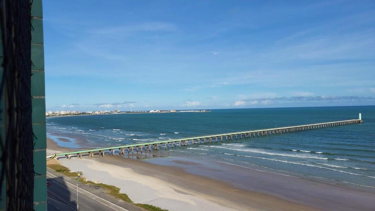 Com 2 Quartos De Frente O Mar