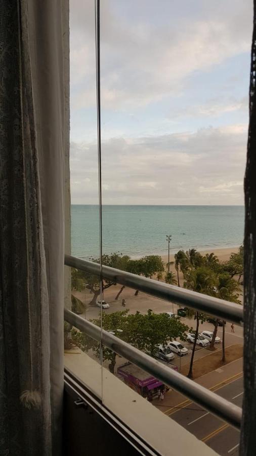 Flats A Beira Mar Em Na Pajucara *
