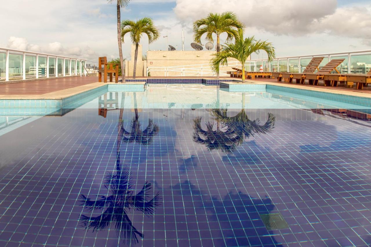 Apartamento Apto Beira Mar, Orla, Area De Lazer Completa Na Cobertura E Vista Mar, Vigilante E Condominio 24h, Al Maceió