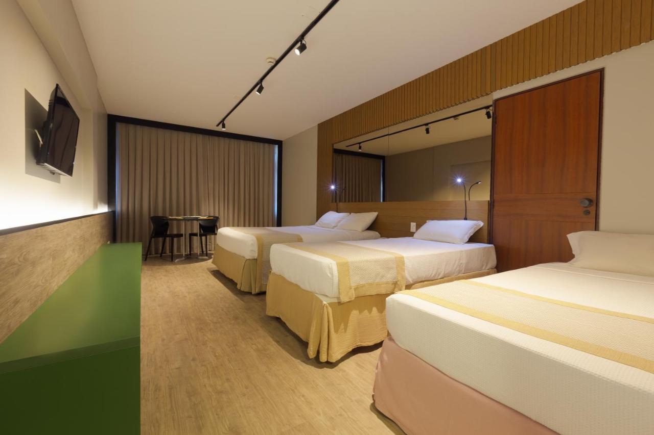 Hotel Ritz Lagoa Da Anta & 5*