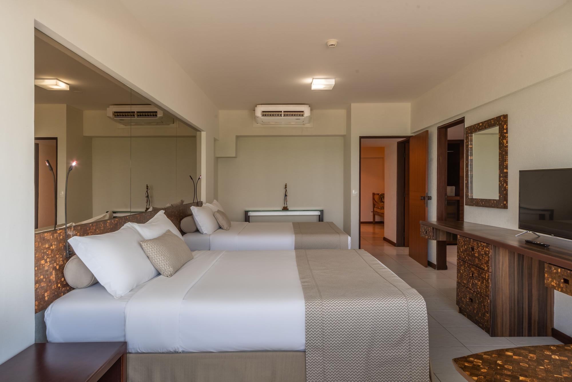 Ritz Lagoa Da Anta &