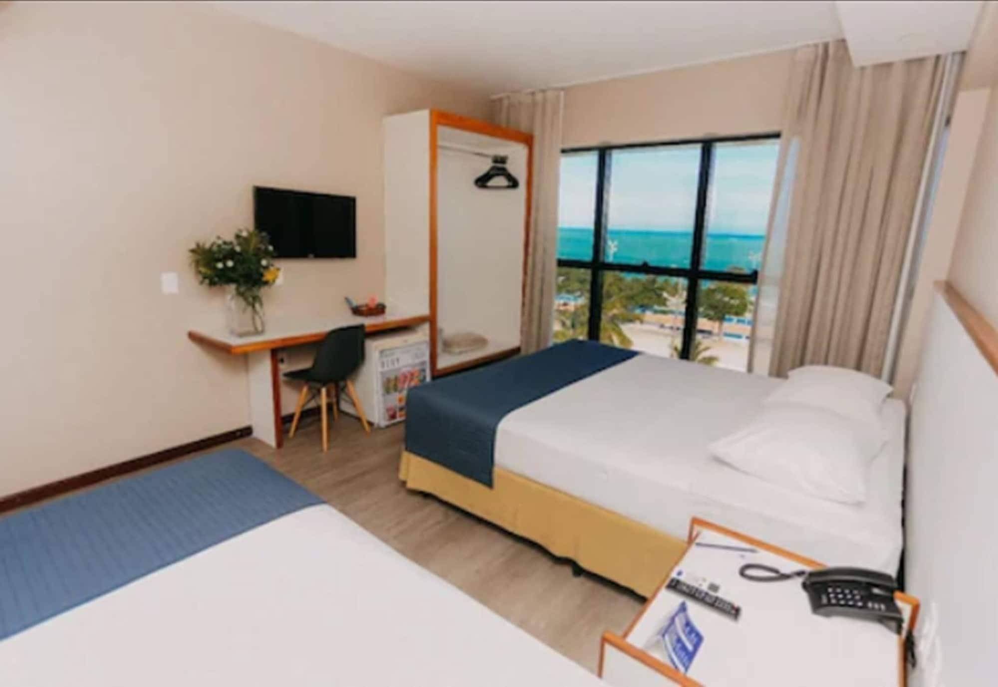 Hotel Pajucara 4*
