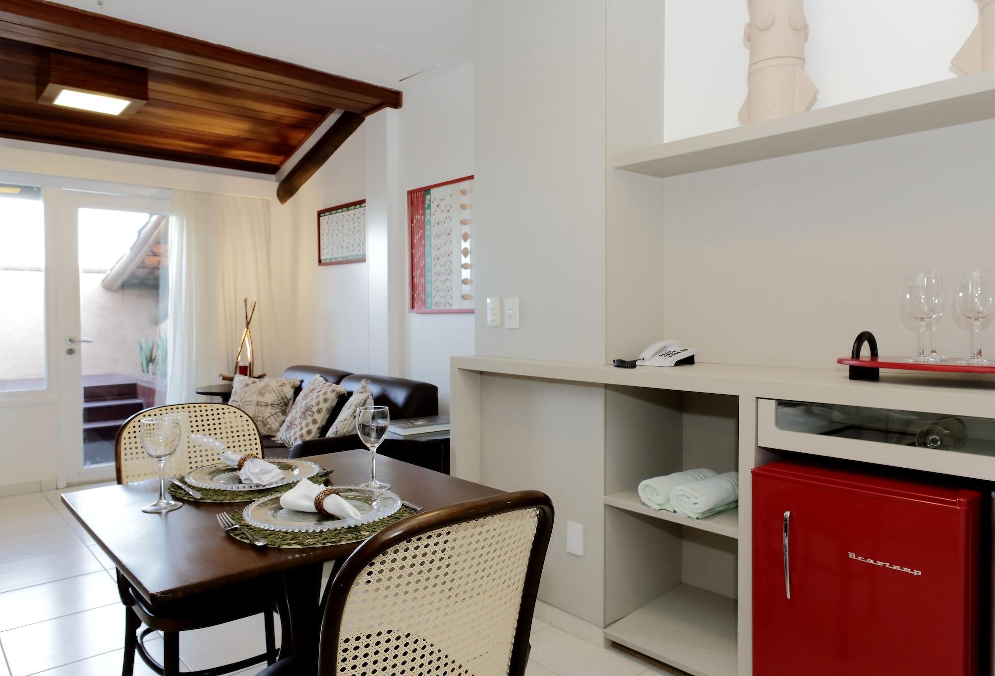 Hotel Ponta Do Frances 4*