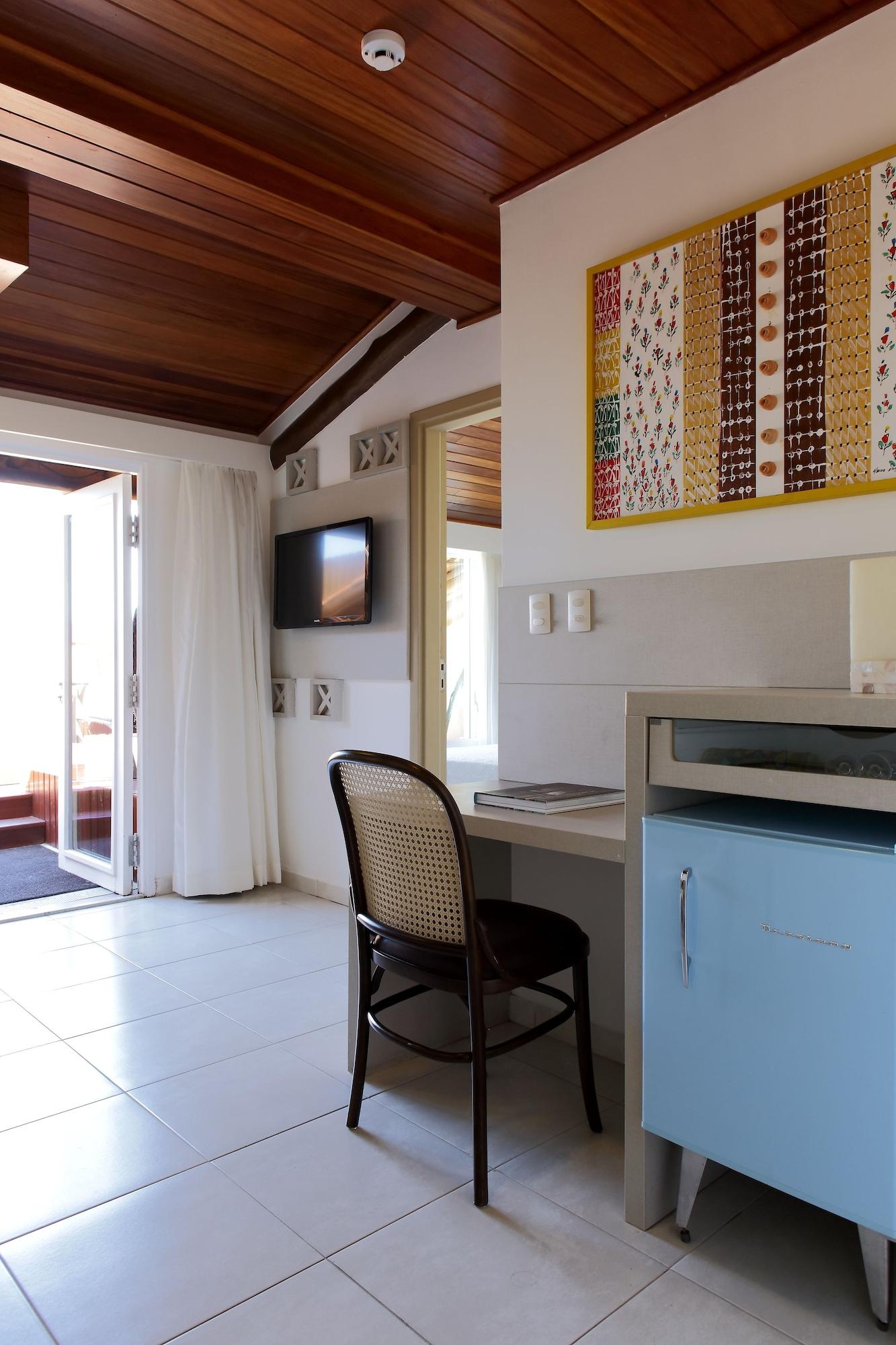 Hotel Ponta Do Frances 4*