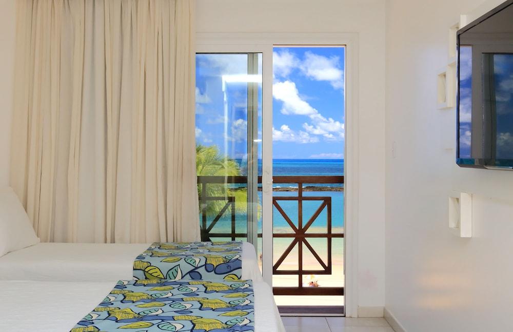 Ponta Do Frances Hotel 4*