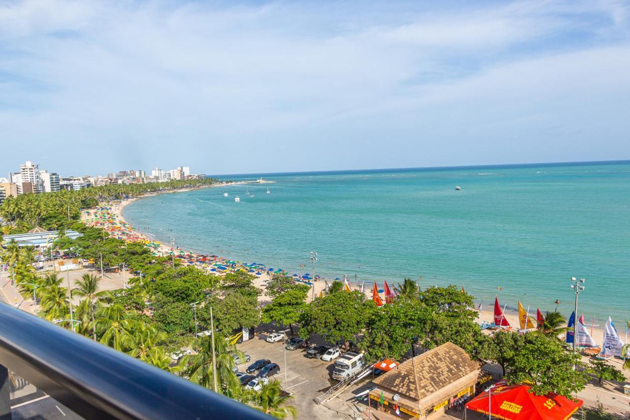 Pajucara Flats *