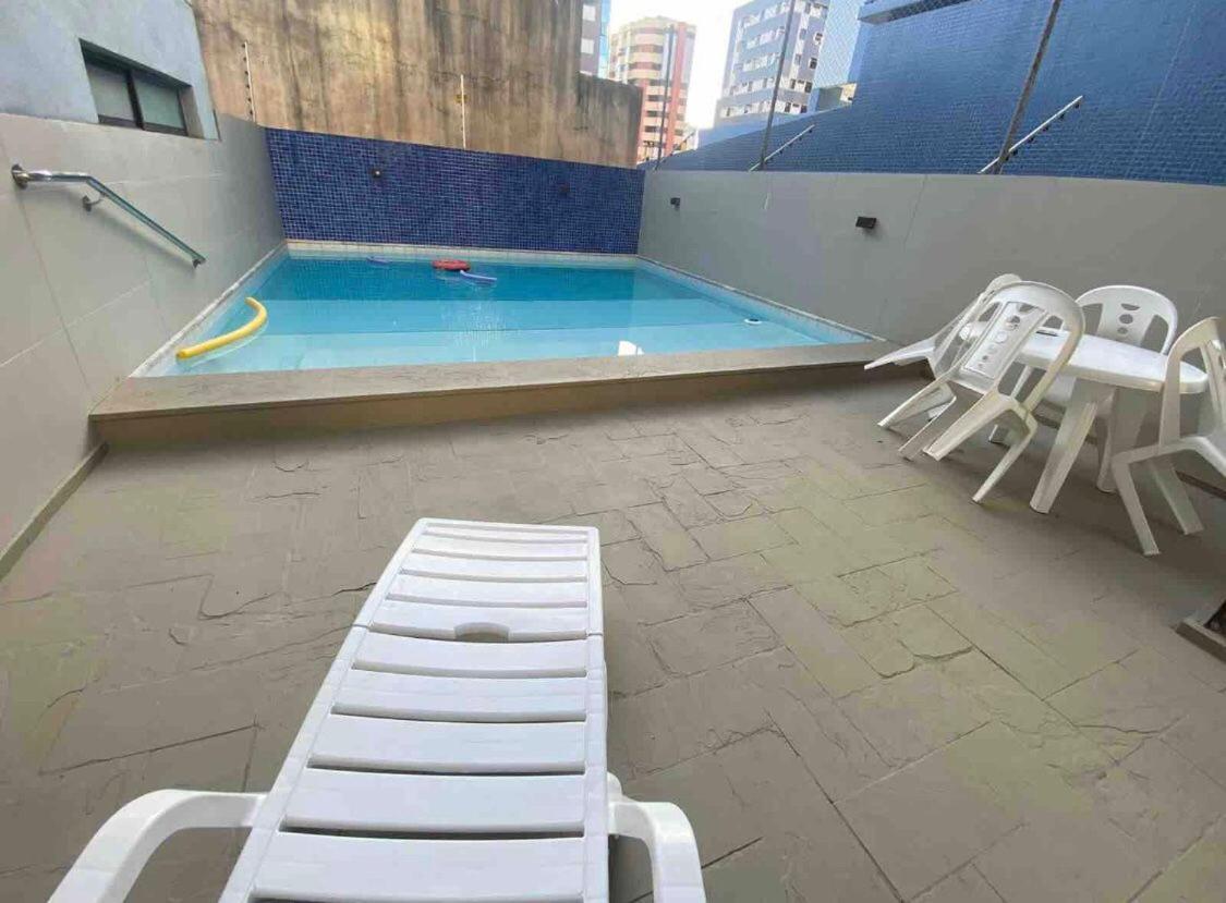 Em Frente Ao Tropico Com Manobrista, Wi-fi, Lavadora De Roupas - Apto 202 Apartamento *