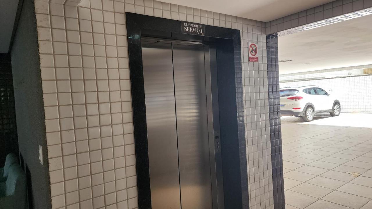 Apartamento No Coracao De Ponta Maceió