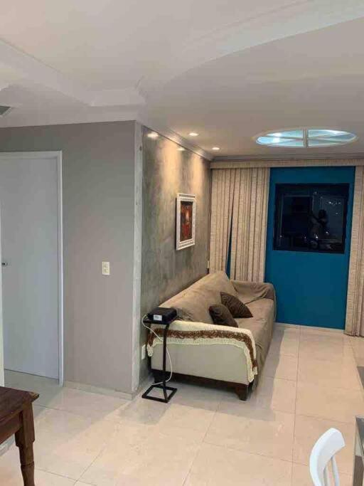 Apt. A 1km Da Praia, Piscina, Wi-fi, Smart Tv. Maceió