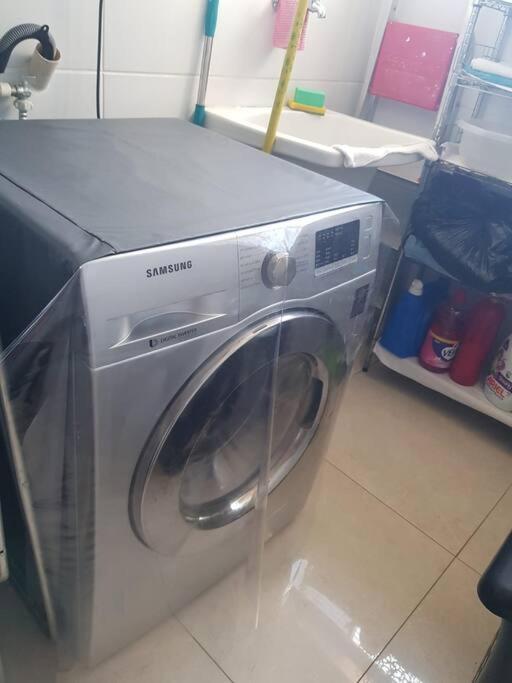 Apt. A 1km Da Praia, Piscina, Wi-fi, Smart Tv. *