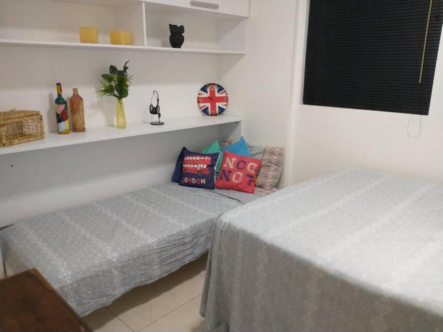 Apt. A 1km Da Praia, Piscina, Wi-fi, Smart Tv.