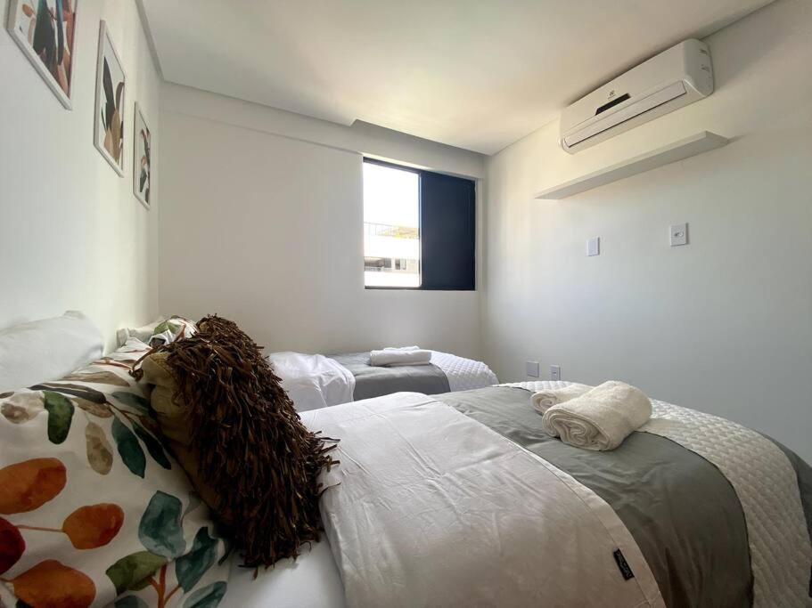 Apartamento Luxor 2 Quartos 2 Banheiros Com Split Garagem Coberta E Otima Localizacao