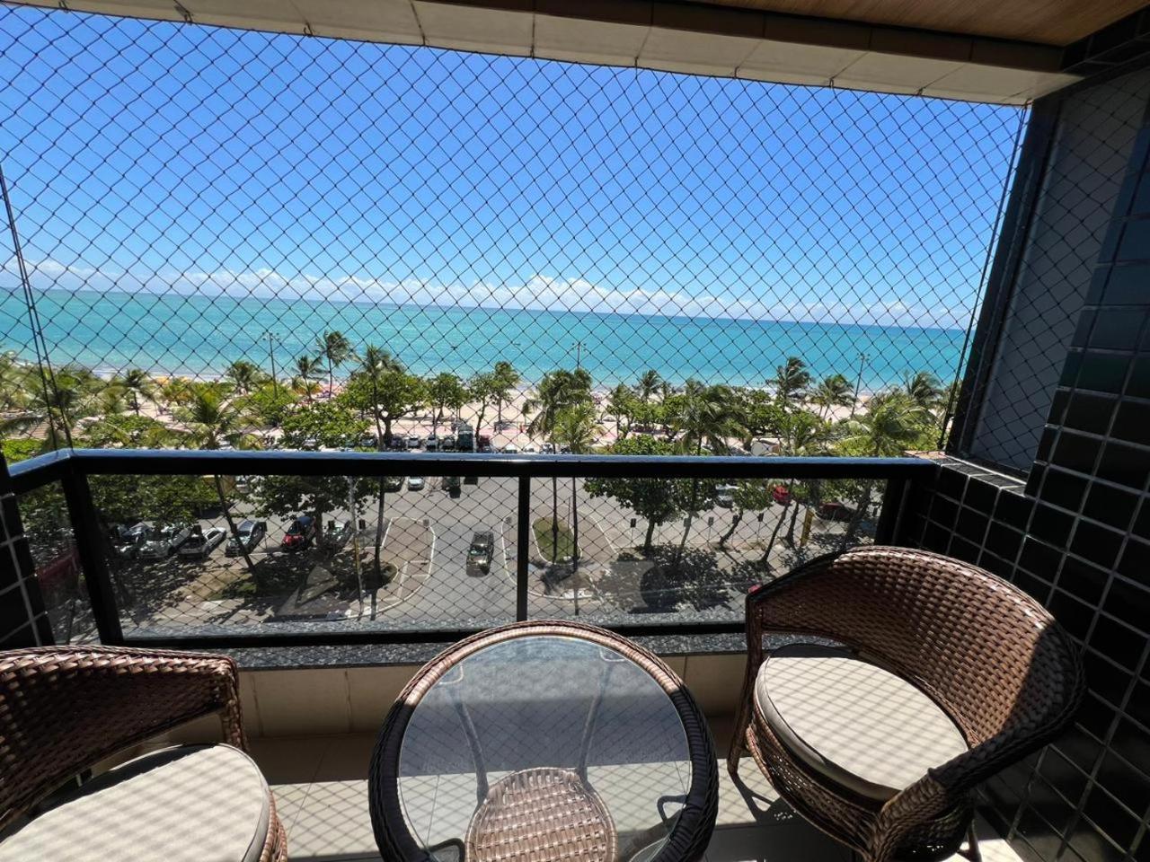 Bela,edificio Casa Bela,pajucara 77 * Maceio (Alagoas)