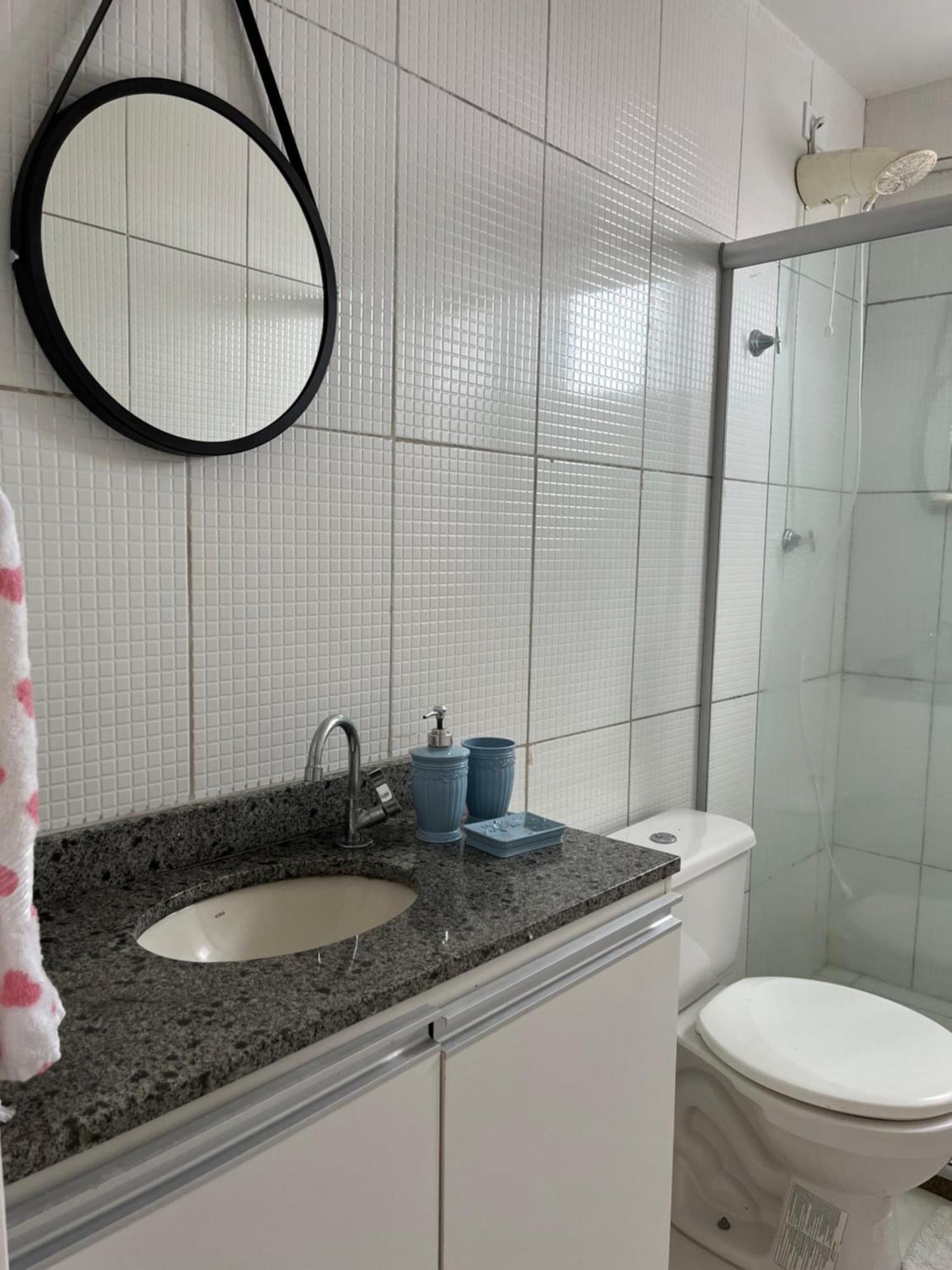 Apartamento Apto Com 2/4, Elevador, Piscina! Maceió