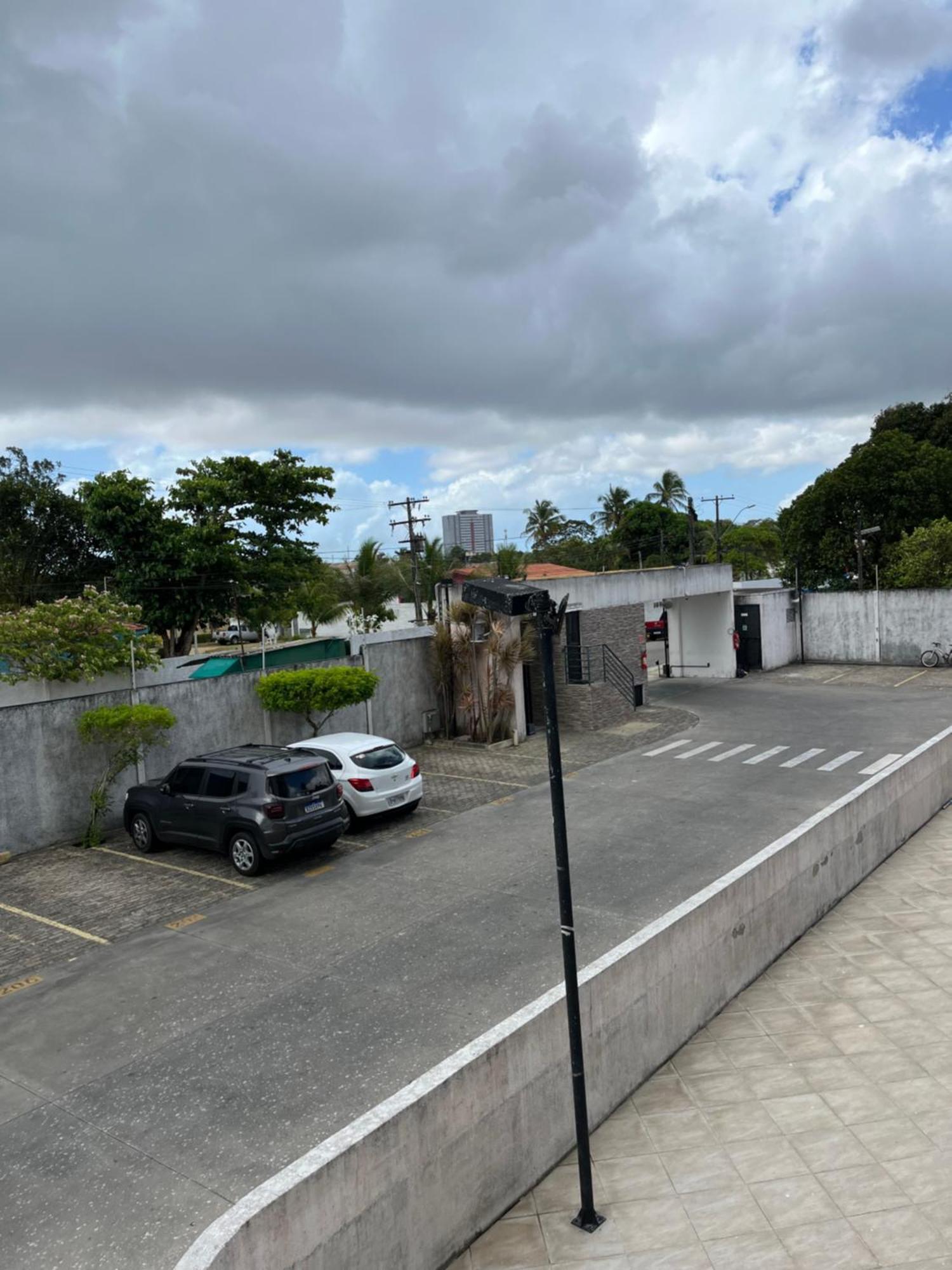Apto Com 2/4, Elevador, Piscina! Maceió