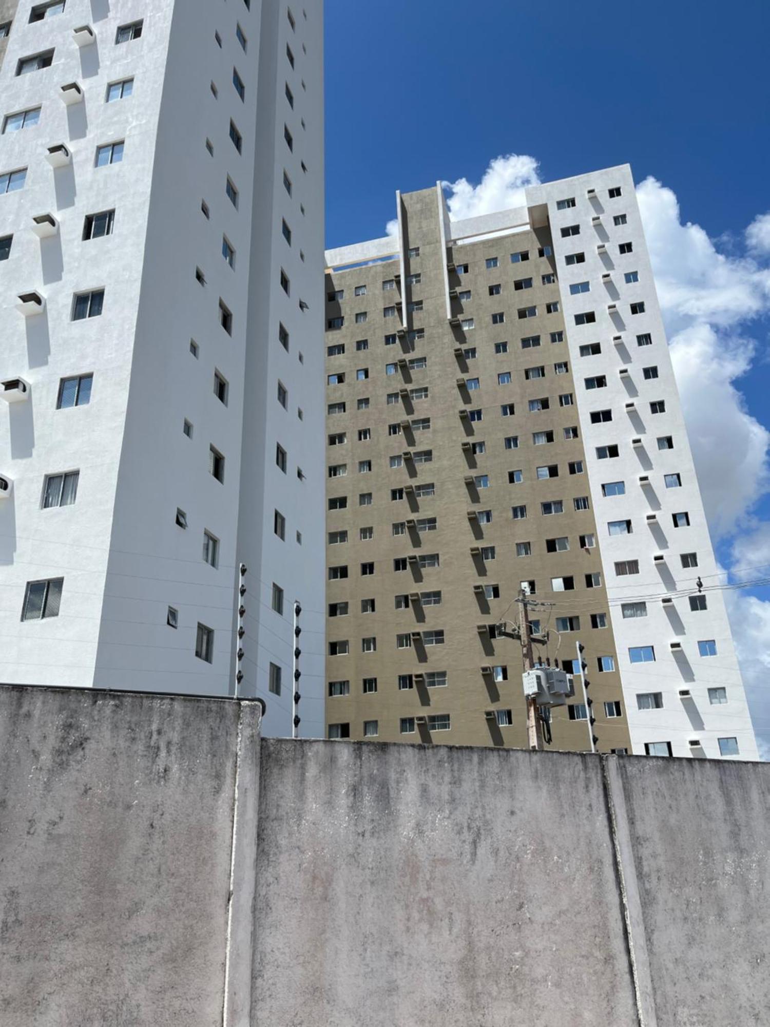 Apto Com 2/4, Elevador, Piscina! Apartamento Maceió
