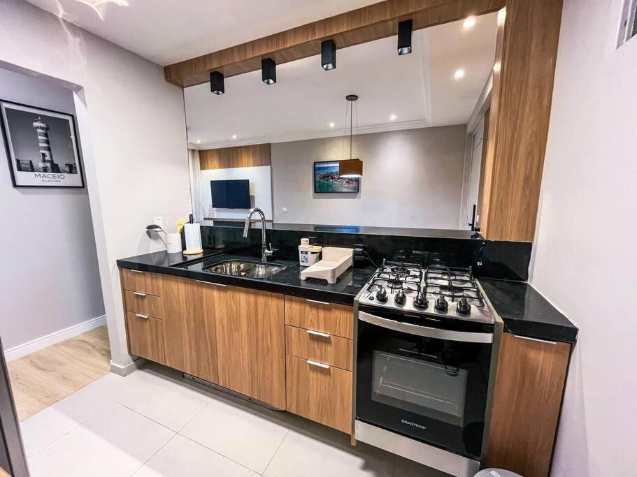 Beira Mar De Maceio, Todo Renovado, 2 Quartos/2wc Apartamento *