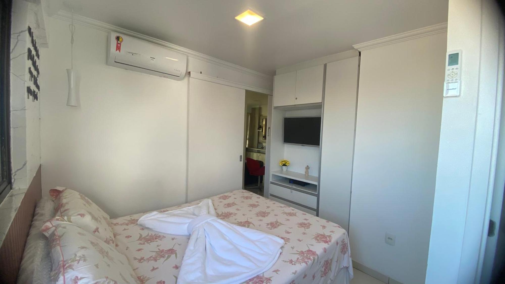 Gales De Pajucara: Beachfront With Rooftop Pool Apartment Maceio (Alagoas)