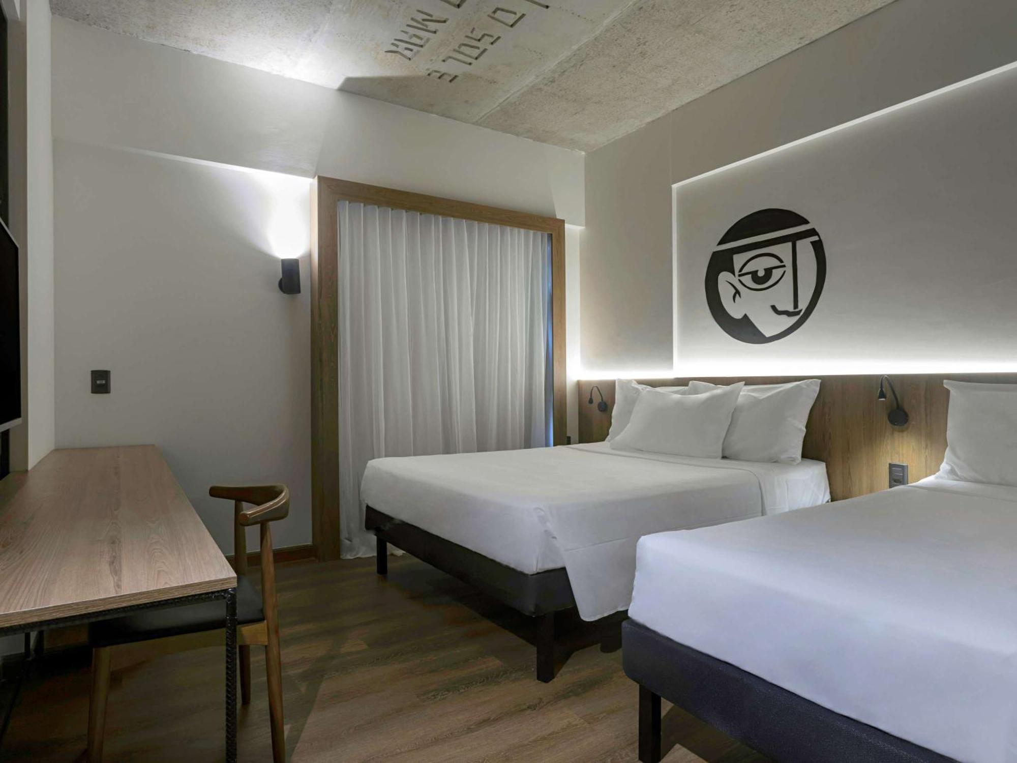Hotel Ibis Styles Pajucara 4*