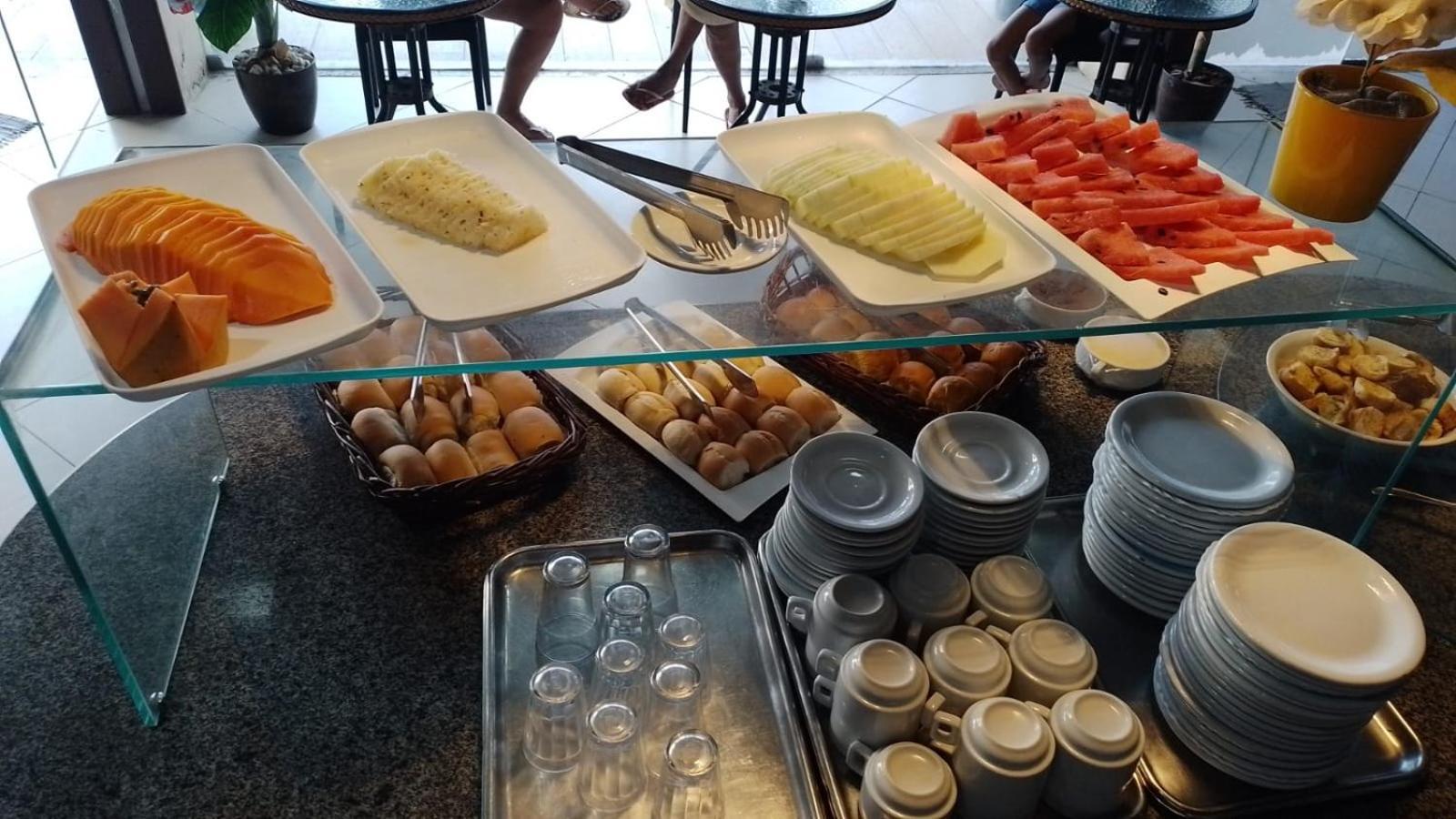 Laguna Hotel 3*