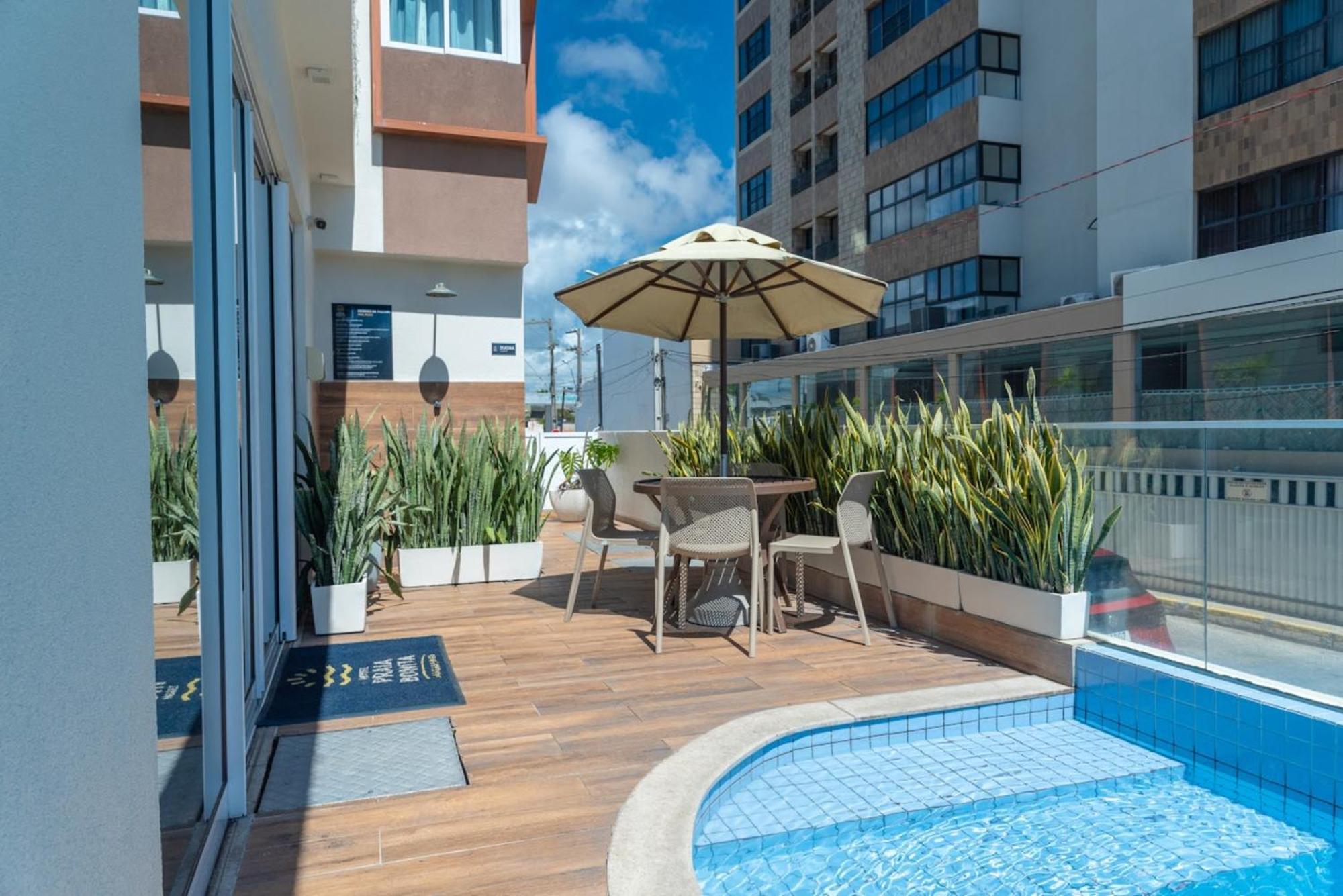 Hotel Bonita Jangadeiros Pajucara 3*