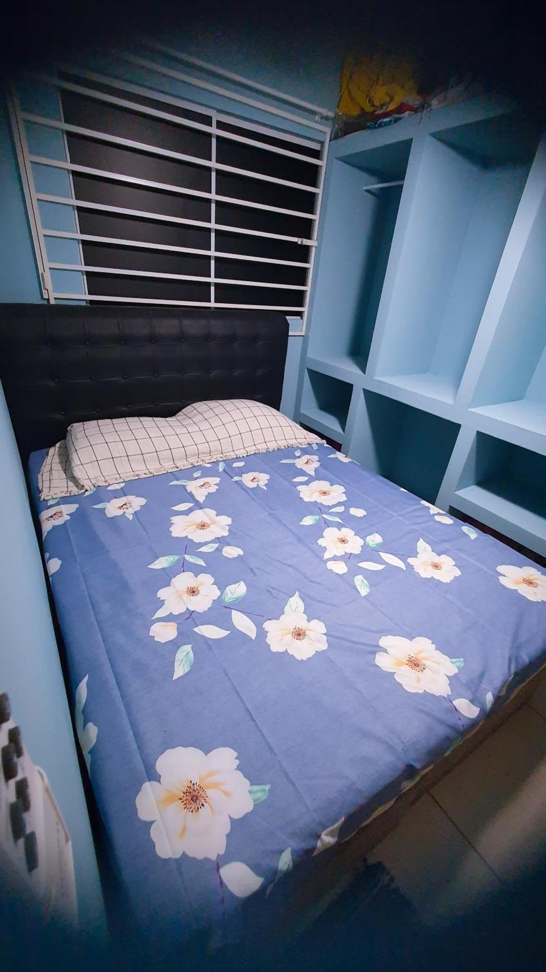 Bedroom Airport *