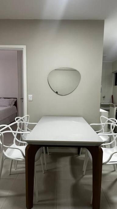 Apto E Sala Mobiliado No Bairro Ponta *