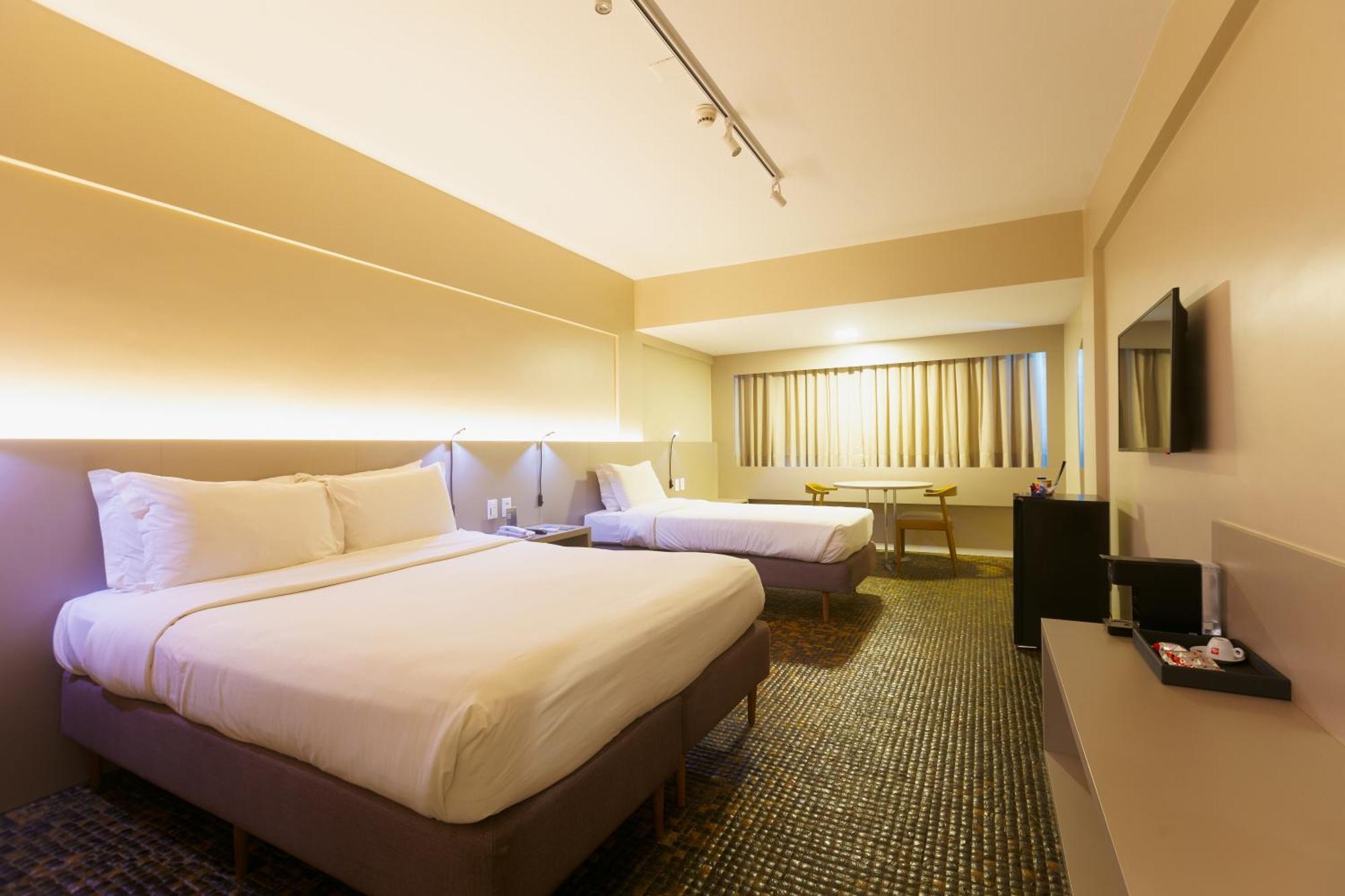 Ritz Lagoa Da Anta &