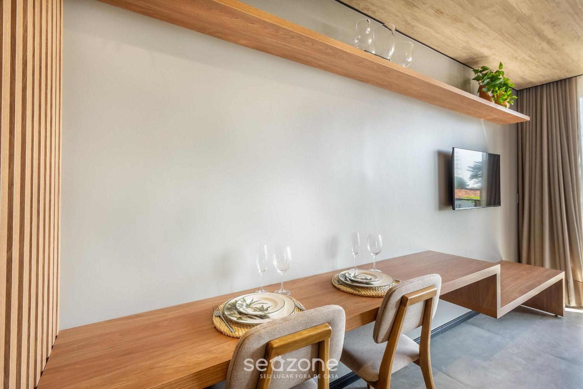 Nwts - Estudios Com Vista Lateral Mar Em Apartamento