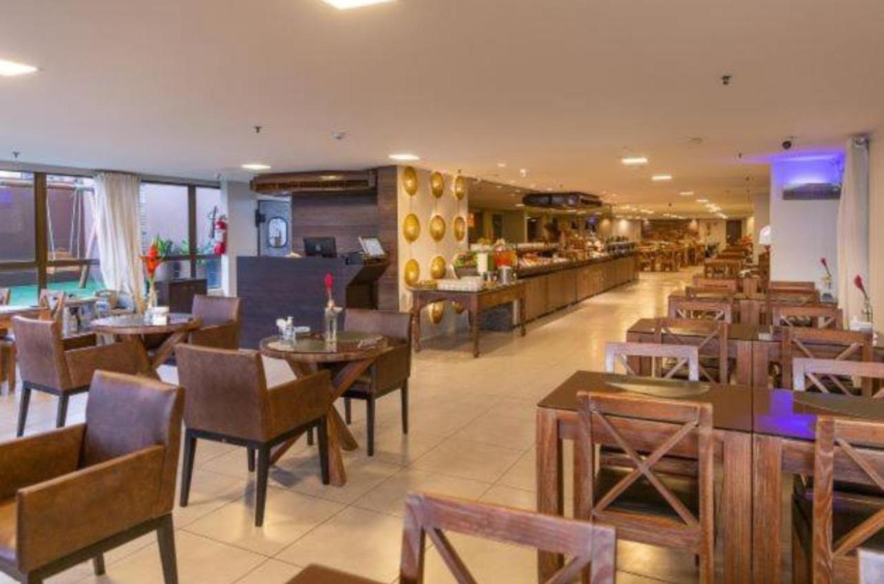 Flat No Ritz -729 Hotel 4*
