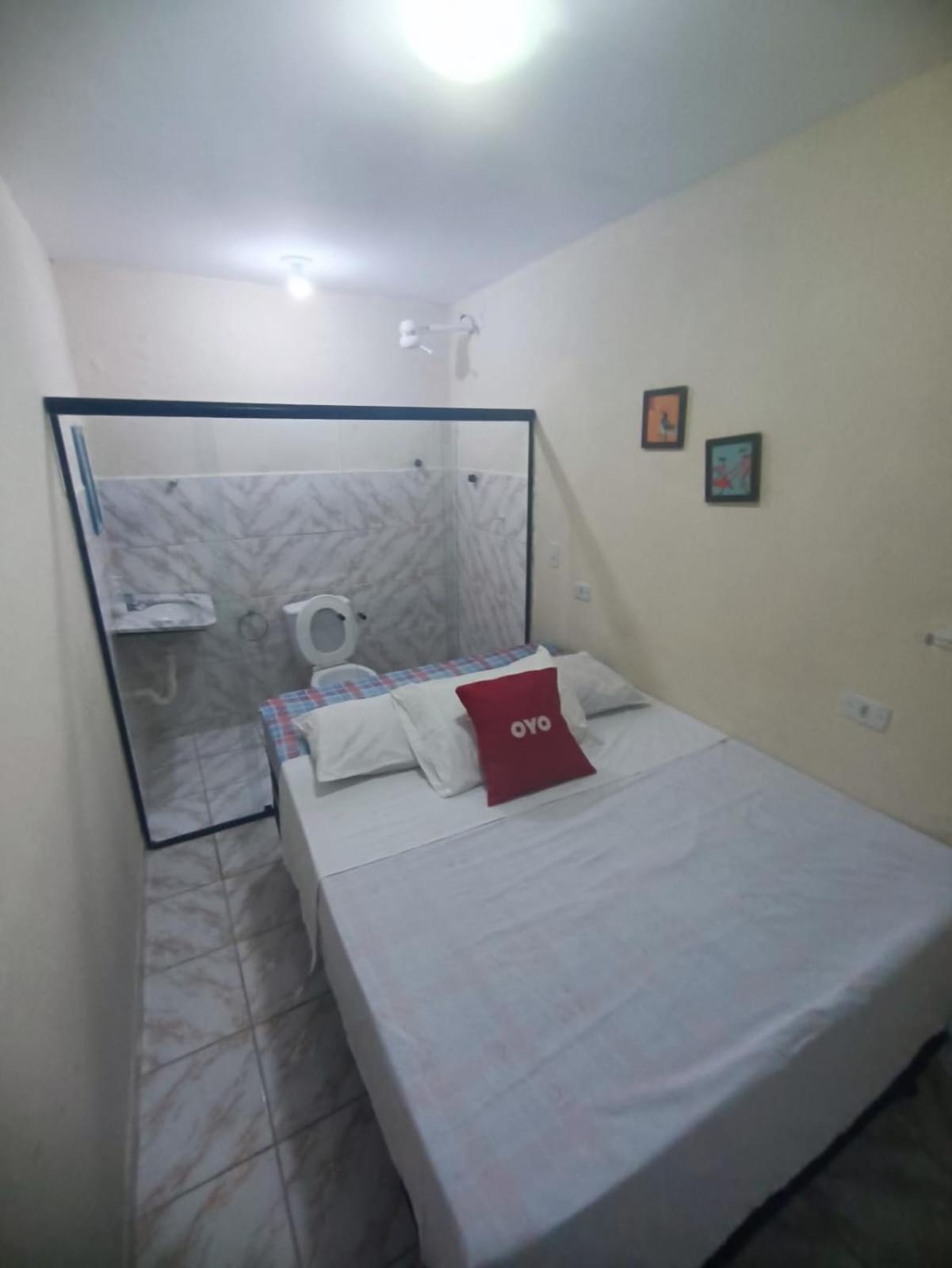 Deus Provera Hotel