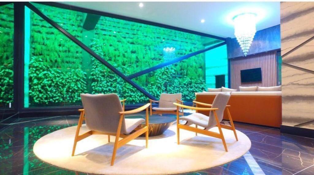 Conforto Mar-azul-ed Time 822 -sc Hospedagens Premium Apartamento