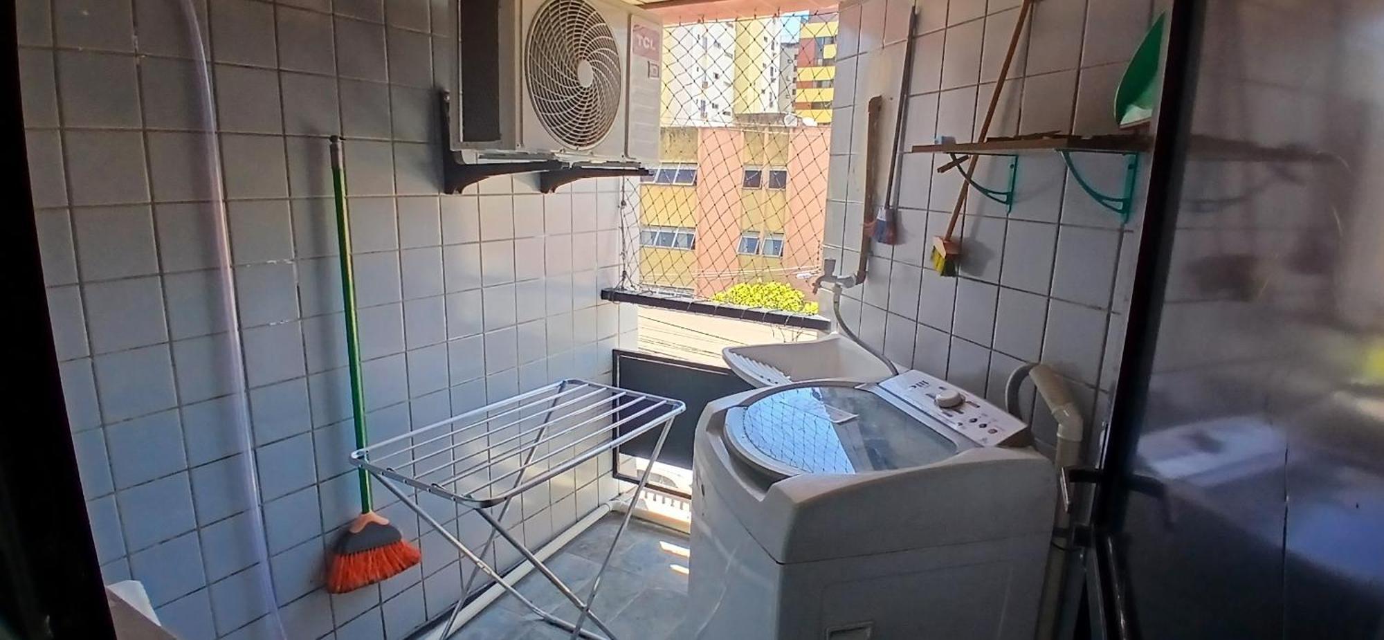 Em Frente Ao Tropico Com Manobrista, Wi-fi, Lavadora De Roupas - Apto 202 Apartamento