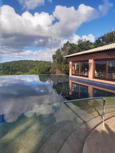E Sala Com Piscina Em - Tulipa 02
