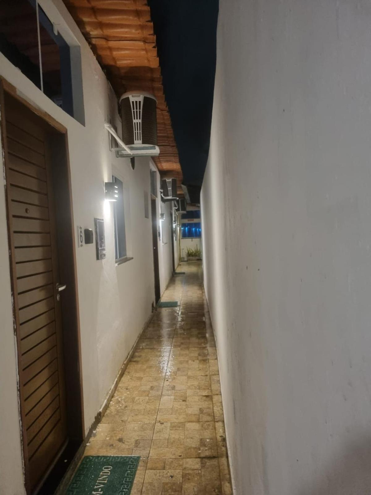 Apartamento 07 Kitnet Super Luxo Perto Da Climatizado