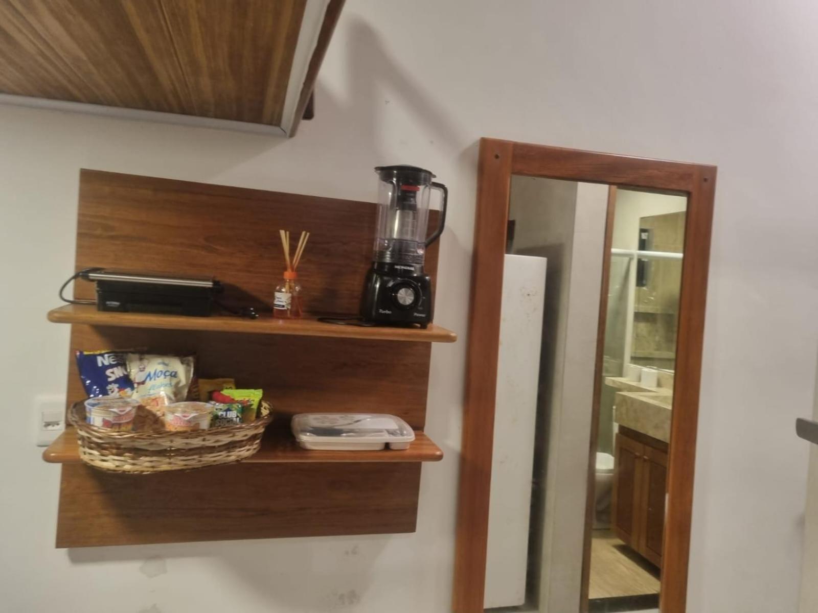 Apartamento 07 Kitnet Super Luxo Perto Da Climatizado *