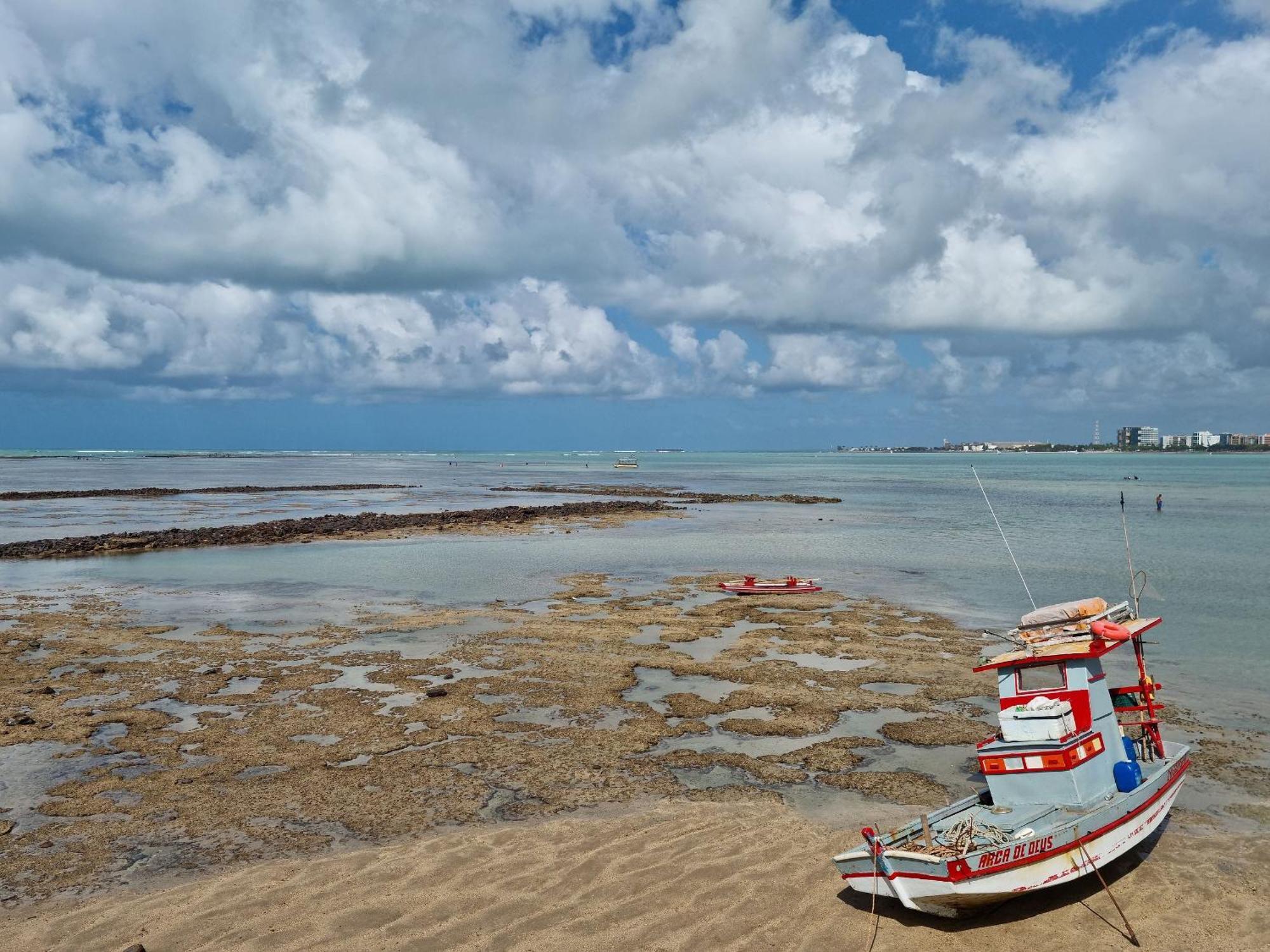 Flat Frente Mar C Limpeza Diaria | R608 * Maceió